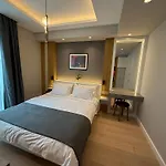Ruka Hotel *