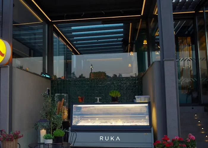 Ruka Hotel *